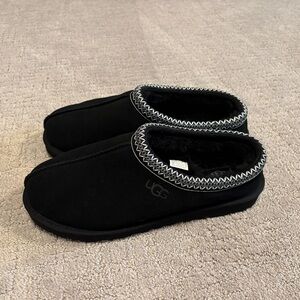 UGG Black Slippers with Gray Stitching